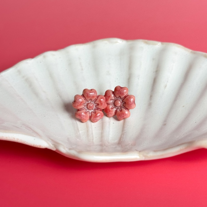 Cherry - kolczyki sztyfty z porcelany w kształcie kwiatu