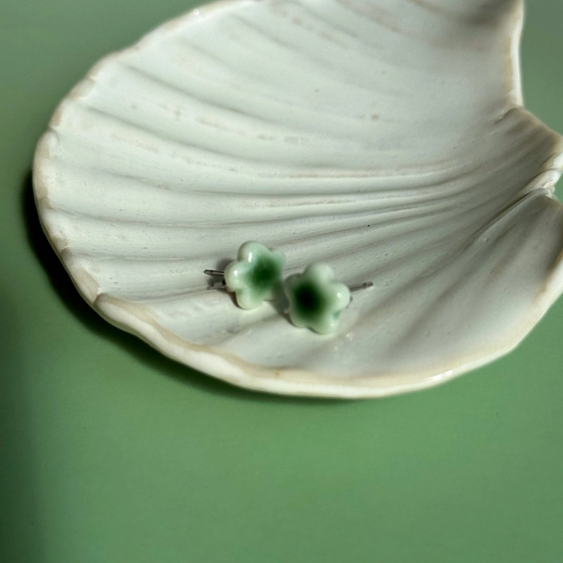Kolczyki sztyfty z porcelany w kształcie kwiatu - Porcelka micro bloom